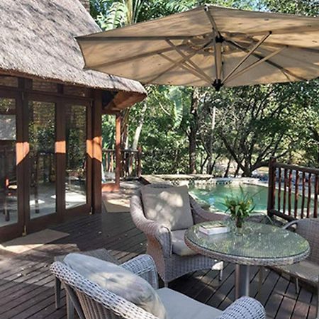 Dreamy 3 Bedroom Villa On The Edge Of The Sabie River In Kruger Park Lodge Hazyview Exterior photo